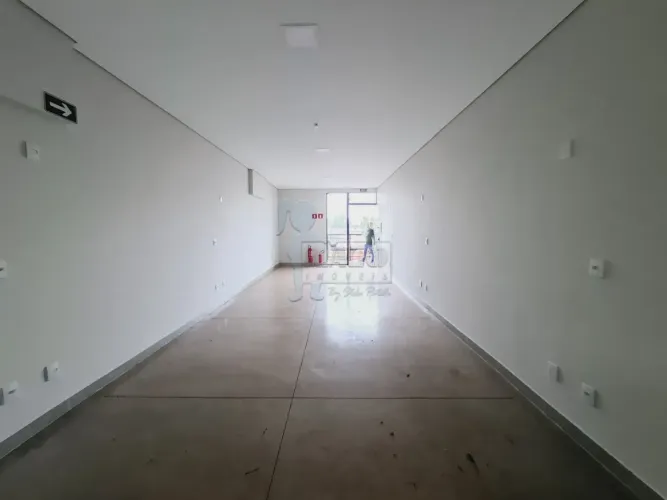 Loja comercial de 45m² com 01 lavabo para locação - Antônio Marincek
