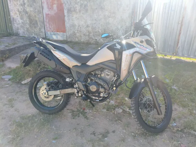 HONDA SAHARA 300 2026