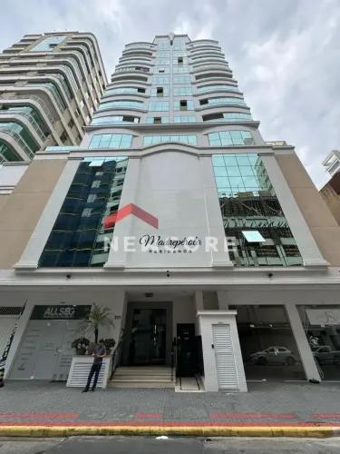 Sala comercial em Rua 244 - Meia Praia - Itapema/SC