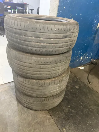 Pneus 225/65/20 perfeito estado