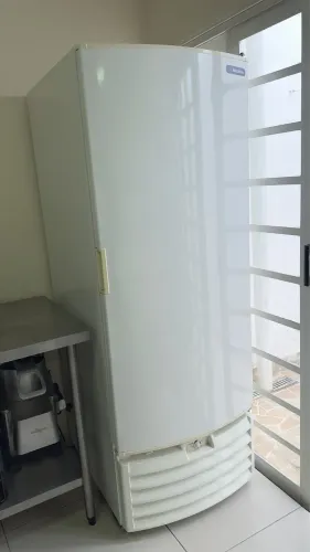 Freezer Metalfrio 539L Tripla Ação 