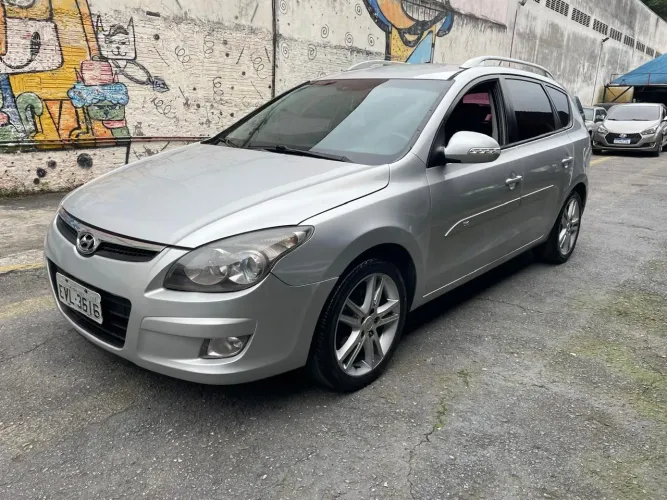 Hyundai I30CW 2.0 16V 145cv Aut. 5P 2011