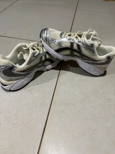 Asics Kayano 14