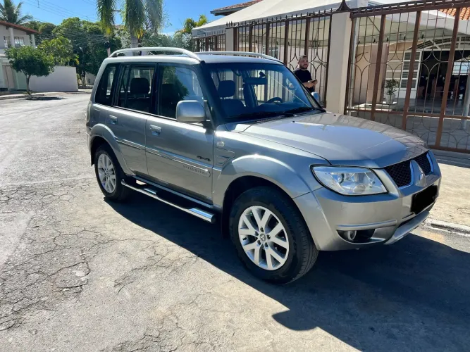 Mitsubishi Pajero TR4 2.0/ 2.0 Flex 16V 4X4 Aut. 2012