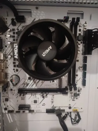 KIT AMD PLACA MAE E RYZEN 5