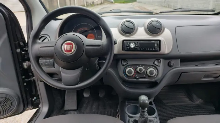 Fiat Uno WAY Celeb. 1.0 EVO Fire Flex 8V 5P 2013