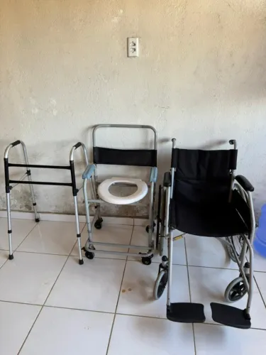 Cadeira de Rodas Dellamed D600.