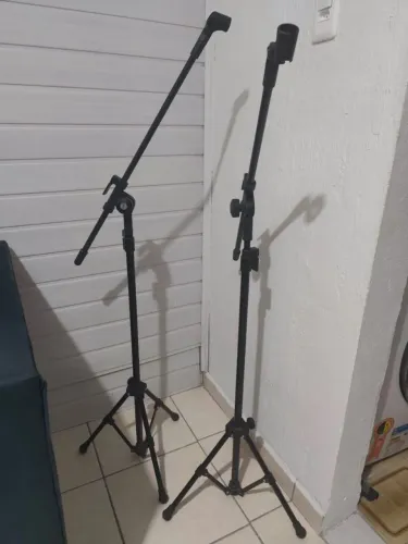Pedestais para microfone