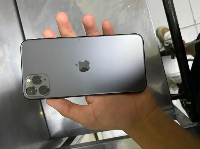 IPHONE 11 PRO MAX NOVO