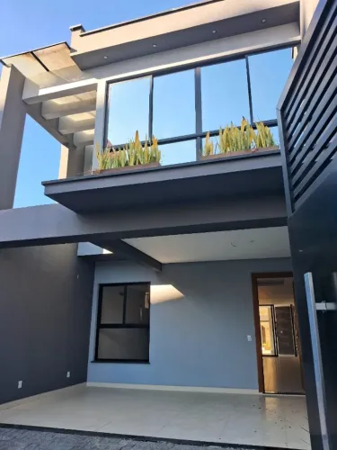 Geminado de Alto Padrão à Venda - 208m² de Sofisticação e Conforto no Bairro América