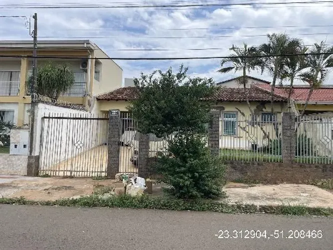 Imóvel em ótima região  Casa no Jardim Novo Sabara, Londrina - PR, Nº 638, 3 quartos, 4 va