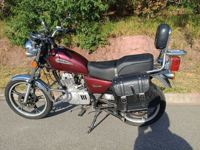 Suzuki Intruder 125
