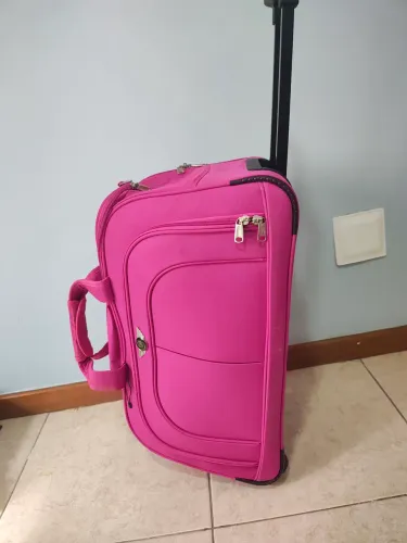 Saia em uma viagem côr de rosa.