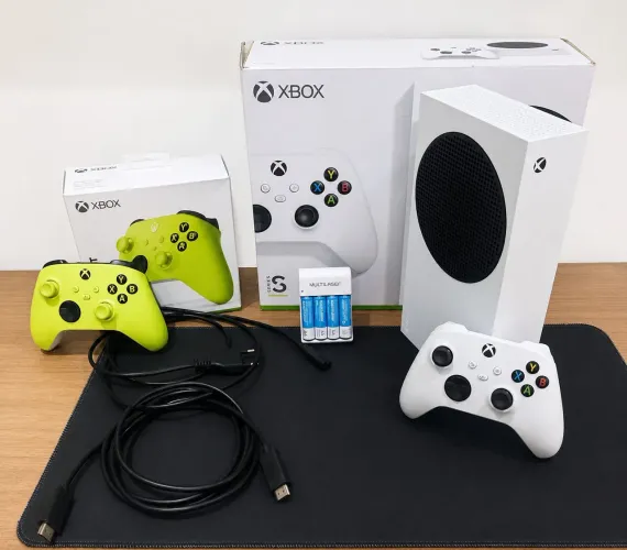 Xbox Series S 512GB Branco + 2 Controles Originais + Caixa
