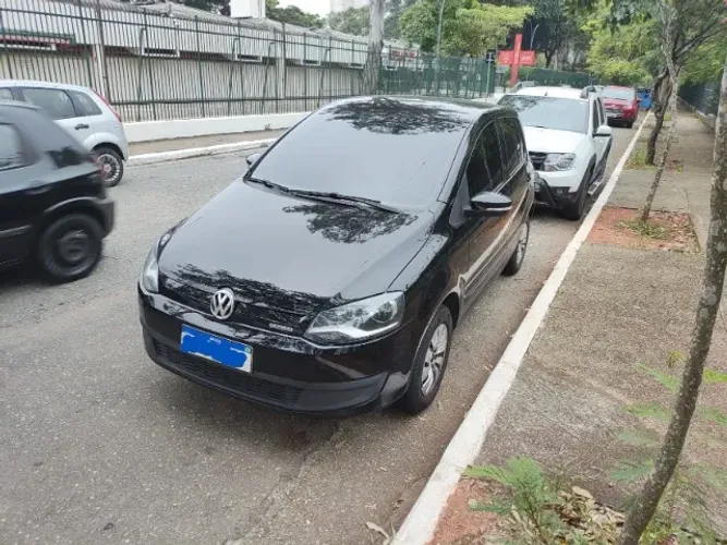 Volkswagen Fox Bluemotion 1.0 MI Total Flex 12V 5P 2014