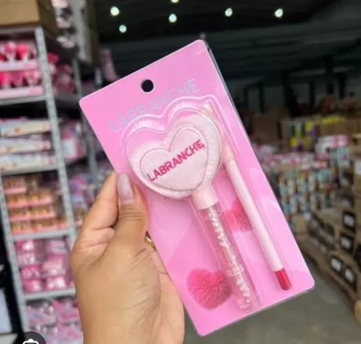 Lip kit com gloss coração e lápis/contorno labial rosado pelúcia fofo