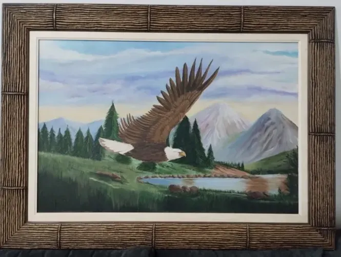 QUADRO DECORATIVO ÁGUIA DOURADA VOANDO