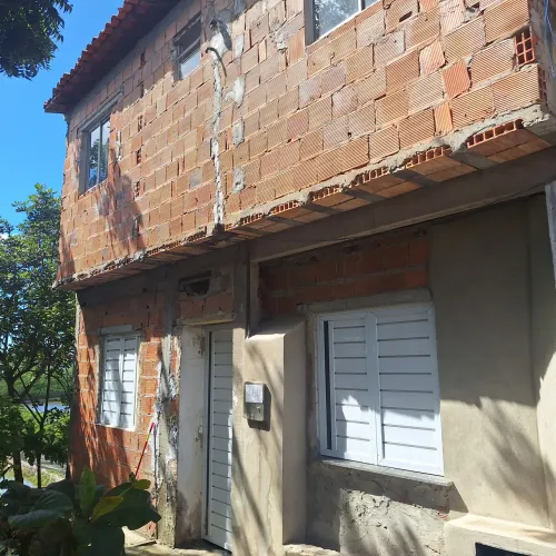Vende-se casa