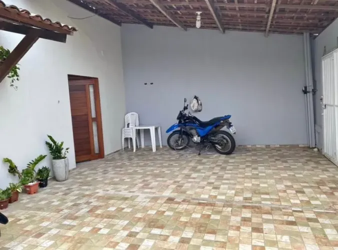 Vende-se casa na Águas Lindas kf