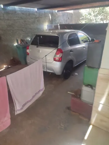 Toyota Etios X 1.3 Flex 16V 5P Mec. 2013