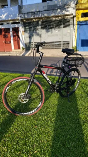 VENDO BICICLETA GTS QUADRO DE ALUMINIO ARO 26