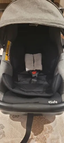 Bebê conforto com base veicular safety 1st