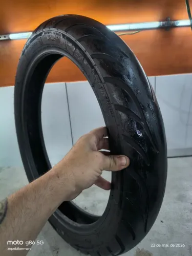 Pneu Michelim Commander 100/90 r19  Harley Vrod