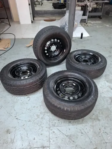 04 rodas de ferro 17 original da hilux