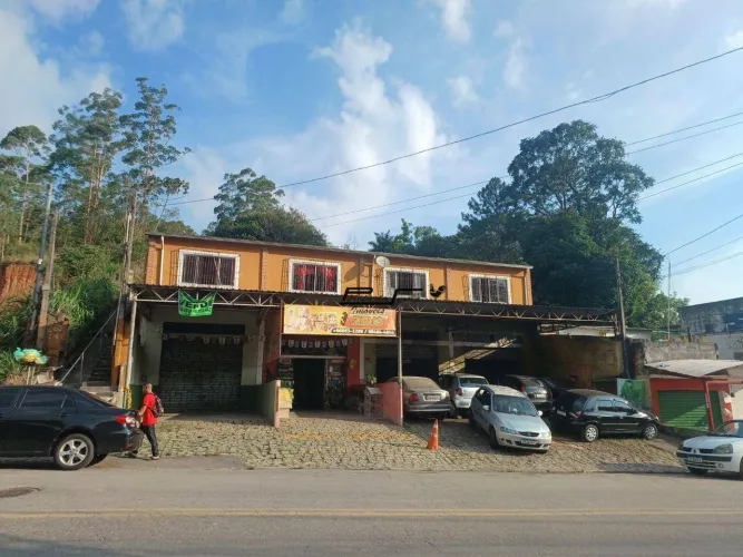 Imóvel comercial à venda na Quarta Divisão