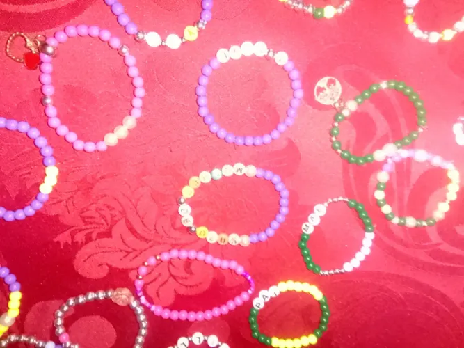 Pulseira de miçangas