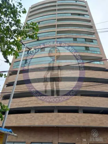 Apartamento : Padrão / Residencial / Centro