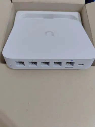 Unifi Cloud Gateway Ultra - UCG Ultra - Roteador