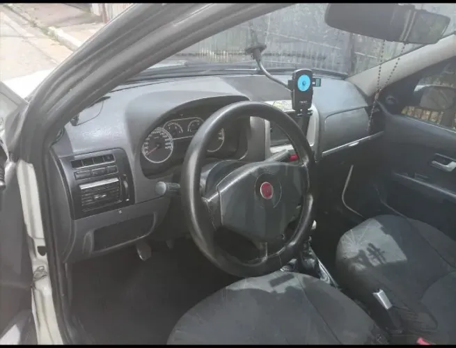 Fiat Siena Tetrafuel 1.4 MPI Fire Flex 8V 4P 2009