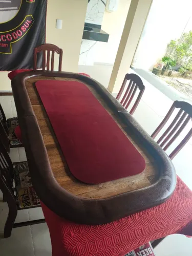 Mesa de poker veludo e MDF sobre medida 
