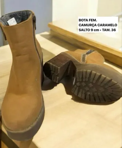 BOTAS FEM. CANO BAIXO TAM. 36 - PRETA E DETOGNI CARAMELO