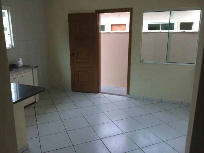 CASA TÉRREA C/ QUARTO e SALA - PERTO DO TERMINAL CEHAB