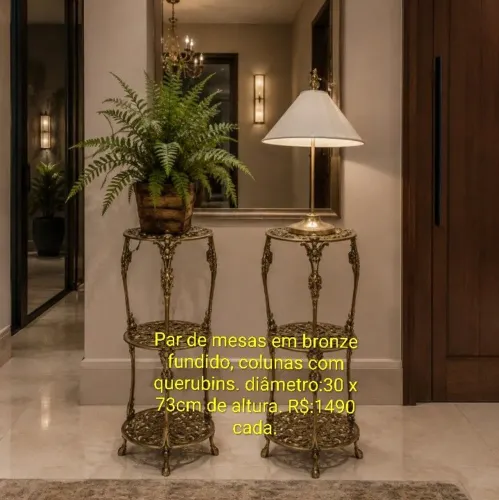 Mesinha de apoio em bronze fundido,