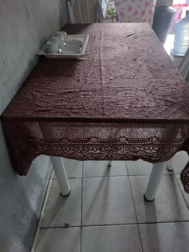 Apenas mesa de mármore 
