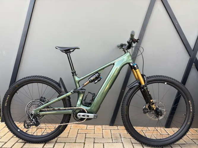 Specialized Turbo Levo G4 Expert TAM S3 ( muito up ) 