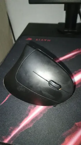Mouse ergonômico vertical