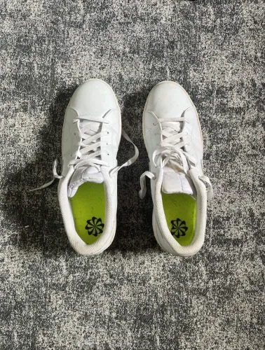 Tênis Nike Court Royale