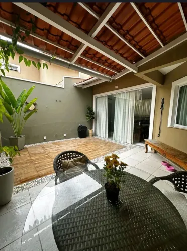 Dúplex em condomínio no bairro do Cocó