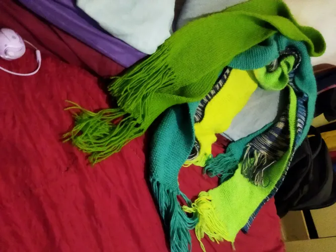 Vende se caxicou novo sobre encomenda lindos