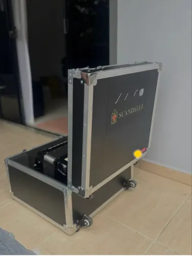Hard Case Para Acordeon 120 Baixos Com Rodonhas