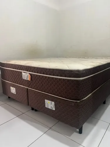 Cama Queen Size