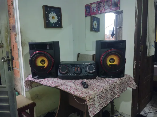 Vendo som xboom LG 