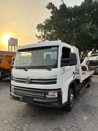 VOLKSWAGEN 11.180 DELIVERY PRIME 2018 | REBOQUE | EXCELENTE ESTADO DE CONSERVAÇÃO !!