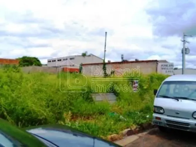 Locação de Terreno / Padrão na cidade de Araraquara