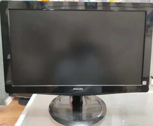 Monitor Philips 19" c/Avaria