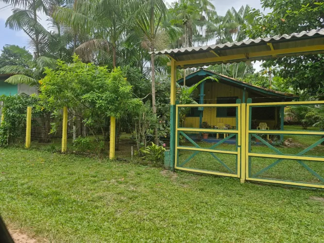 Lindo Sítio em colares